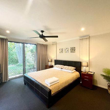 Spacious Hideaway Retreat, Brookfield, Бризбейн Екстериор снимка