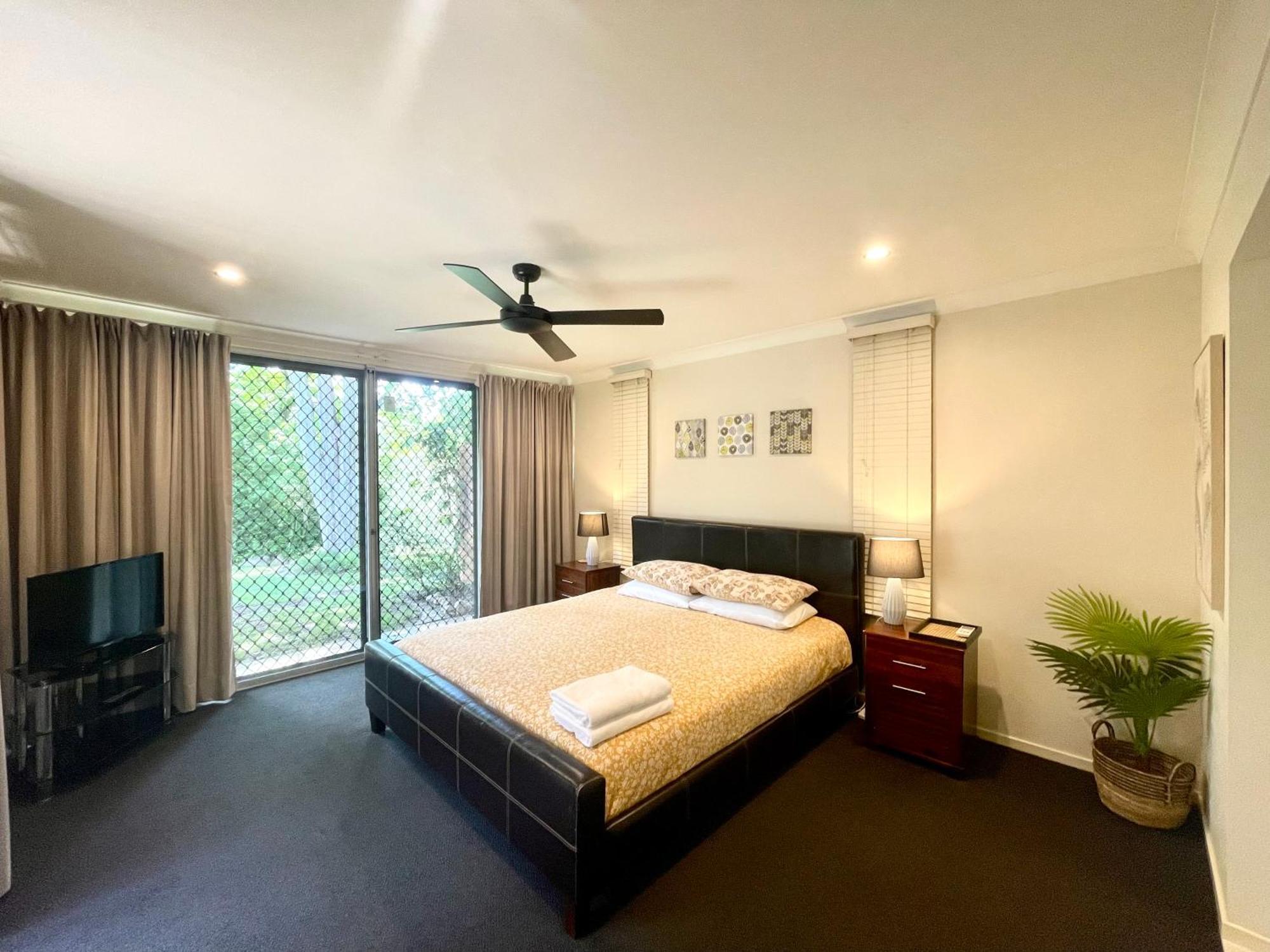 Spacious Hideaway Retreat, Brookfield, Бризбейн Екстериор снимка