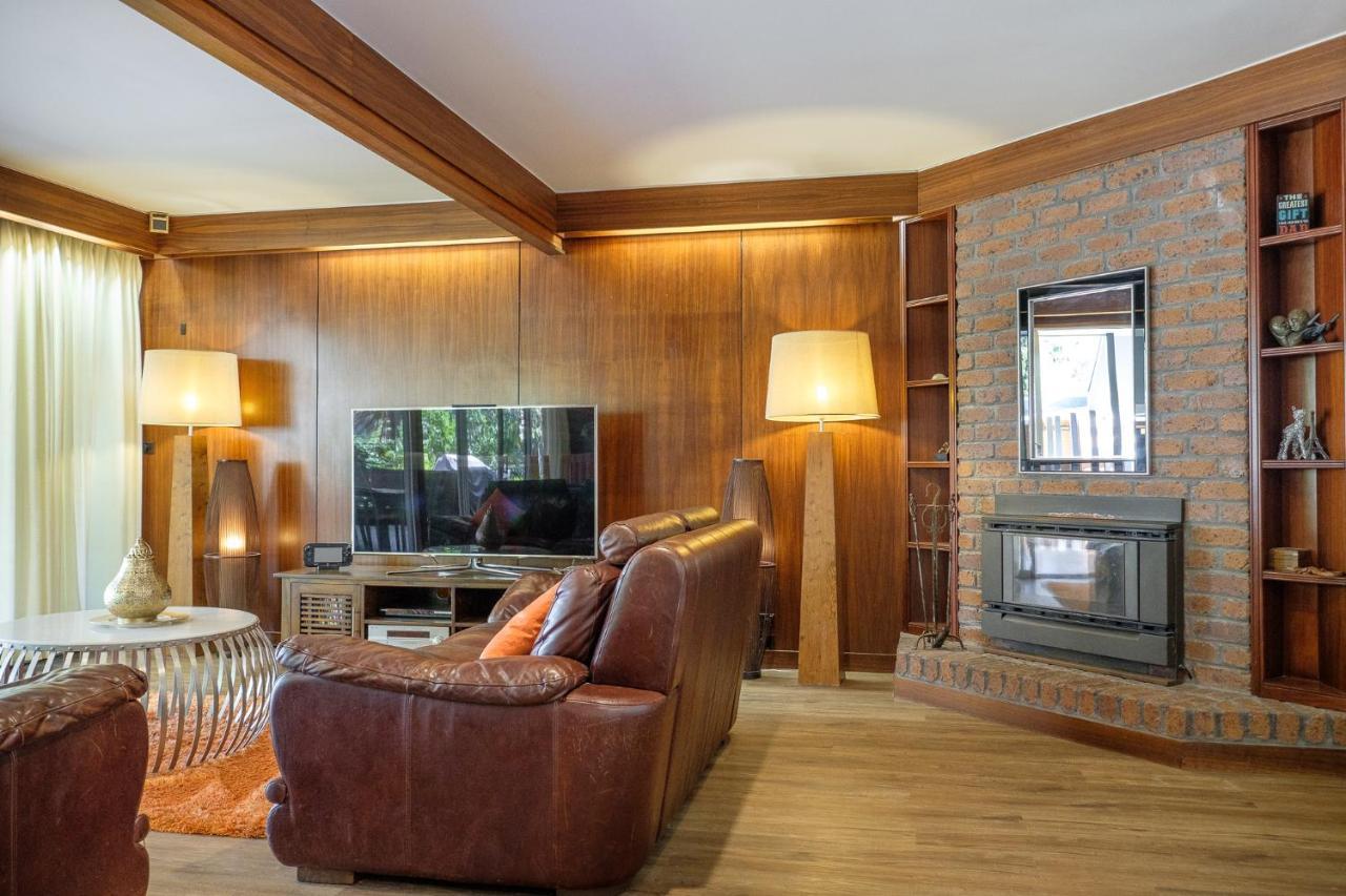 Spacious Hideaway Retreat, Brookfield, Бризбейн Екстериор снимка
